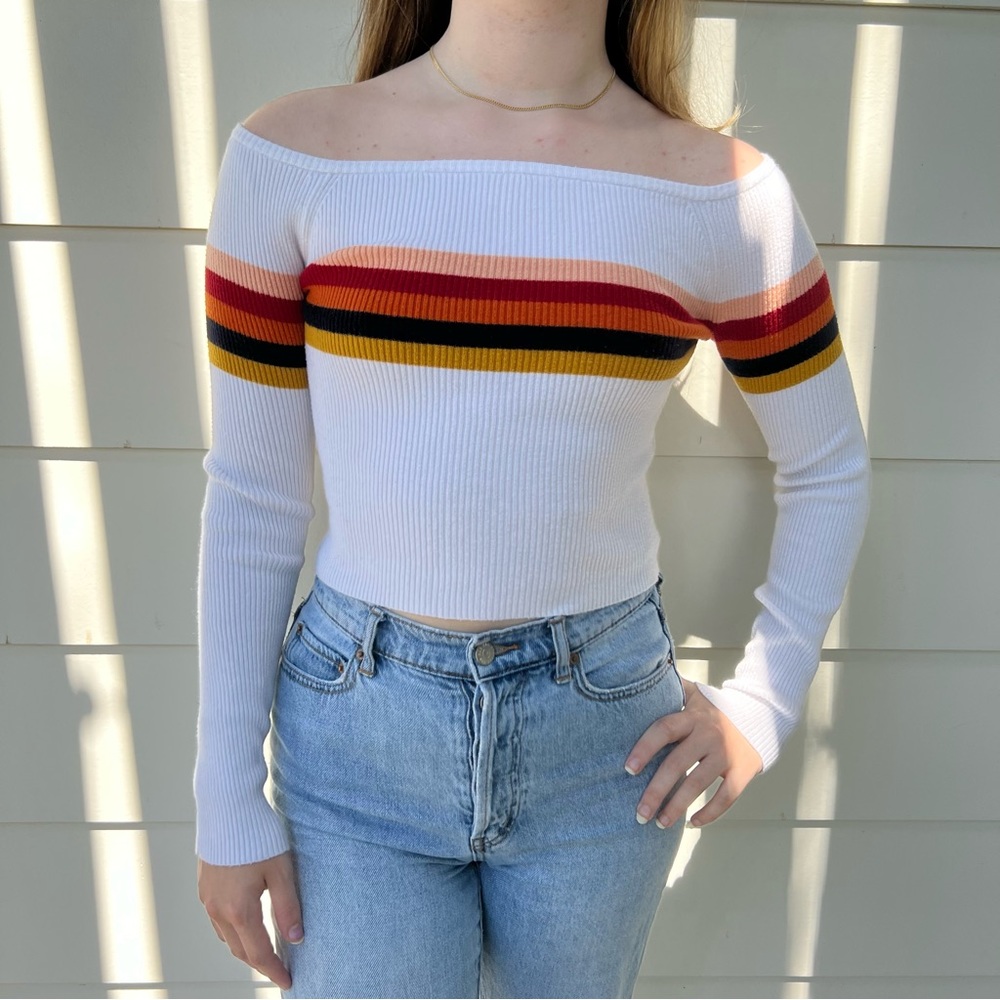 White knit sweater with Rainbow stripe